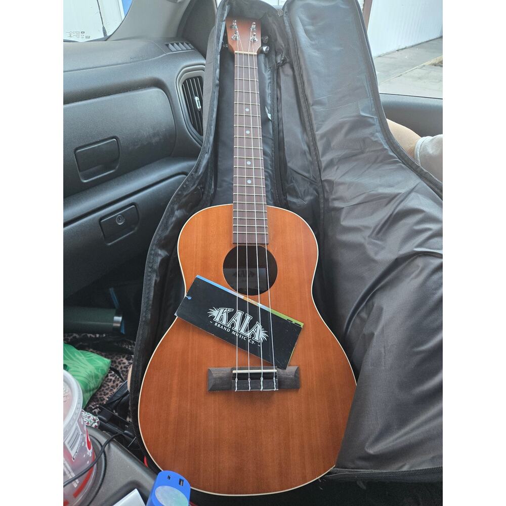 Kala KA-B Baritone Ukulele Natural w/ Gig Bag New Open Box 2006 Model